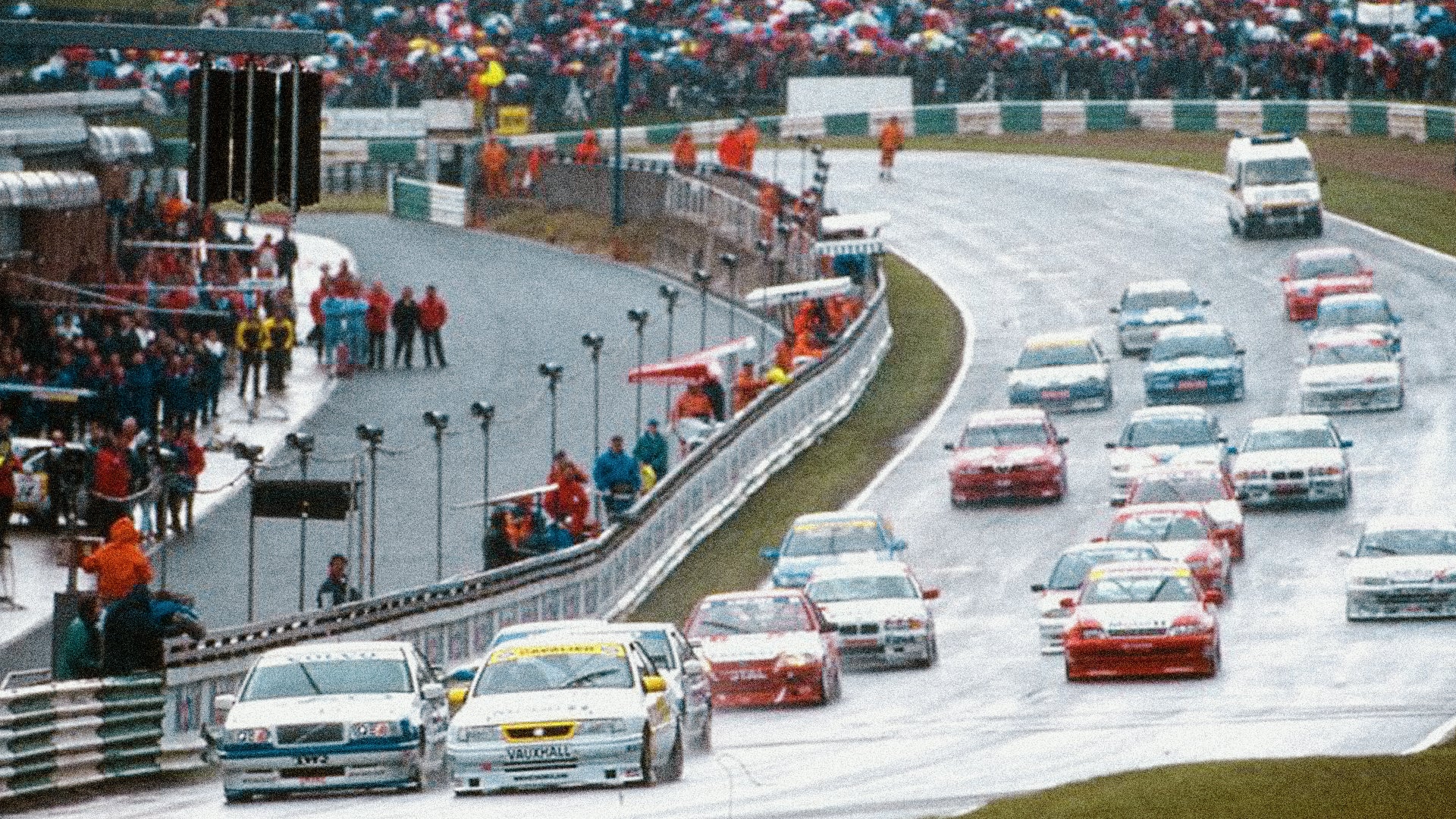 Super Touring: The Iconic Racing Series that Inspired a Generation and Our Wheels