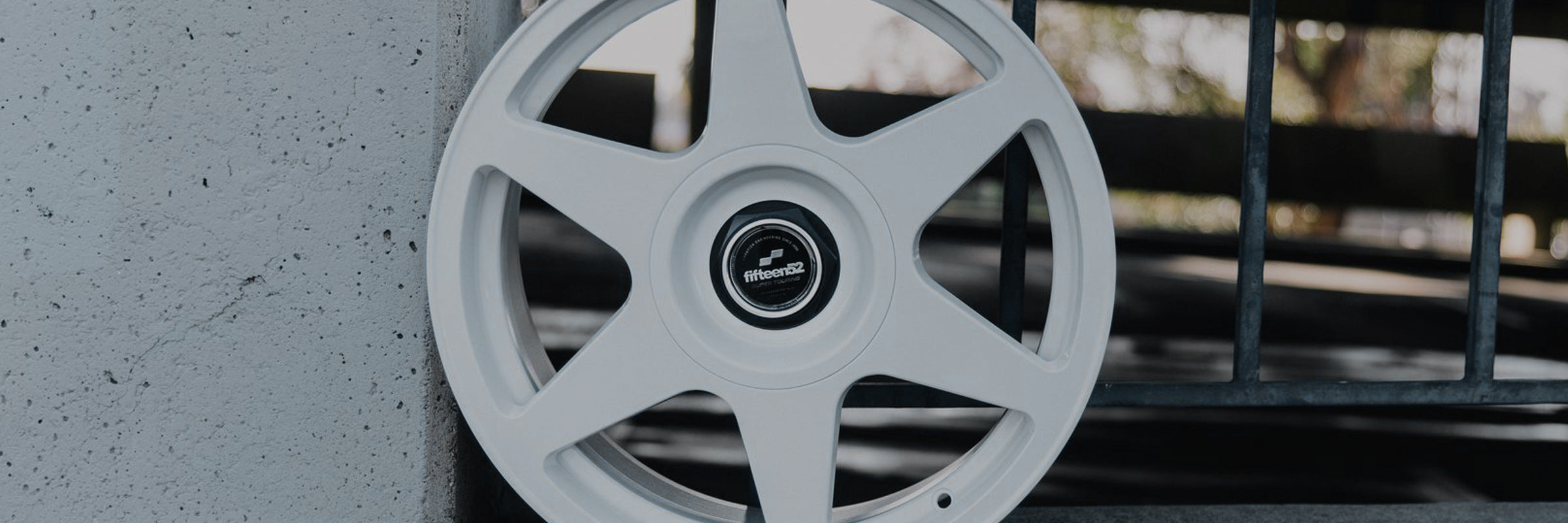 white tarmac evo wheel