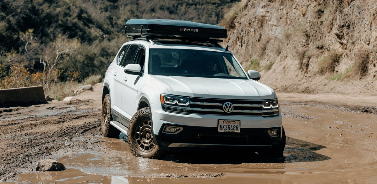 White Volkswagen Atlas overland build fitted with fifteen52 Metrix MX wheels