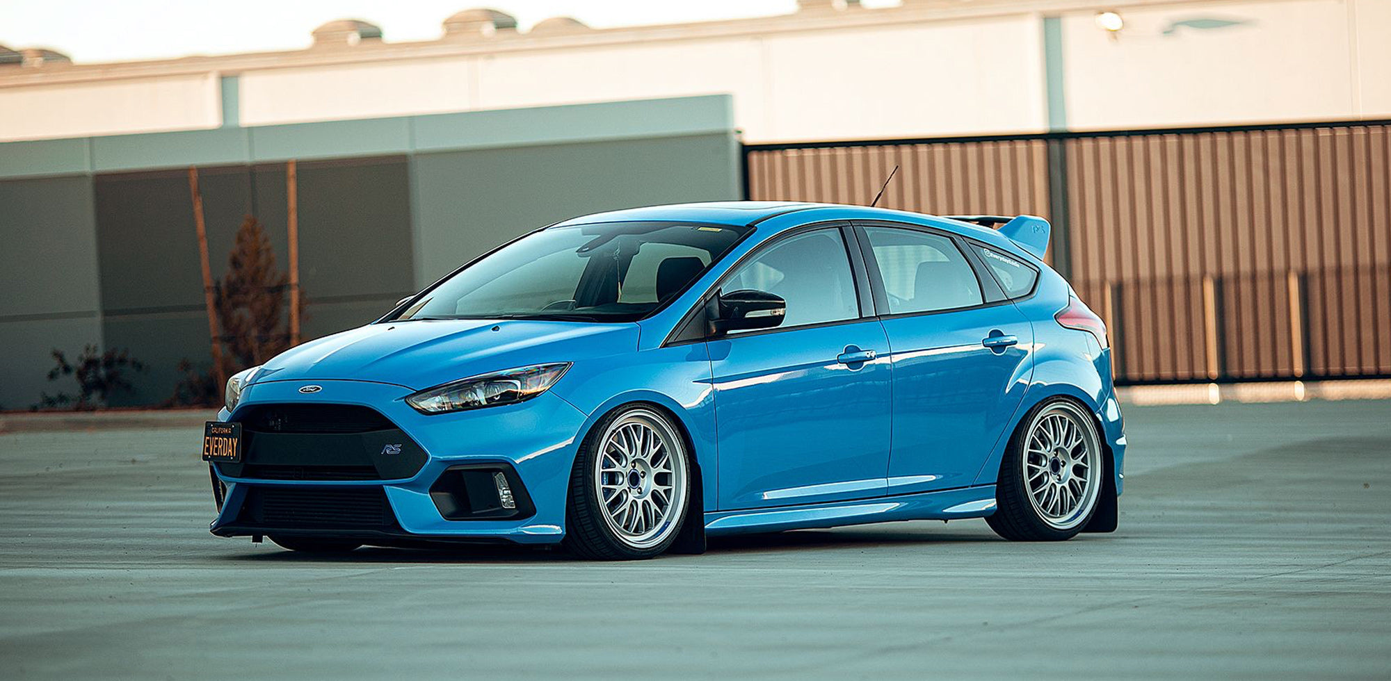 Ford Focus RS on Holeshot RSR – fifteen52