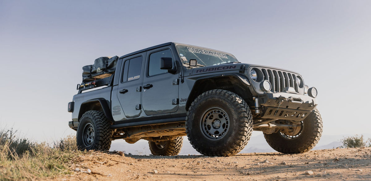 Jeep Gladiator on fifteen52 Turbomac HD Classic wheels