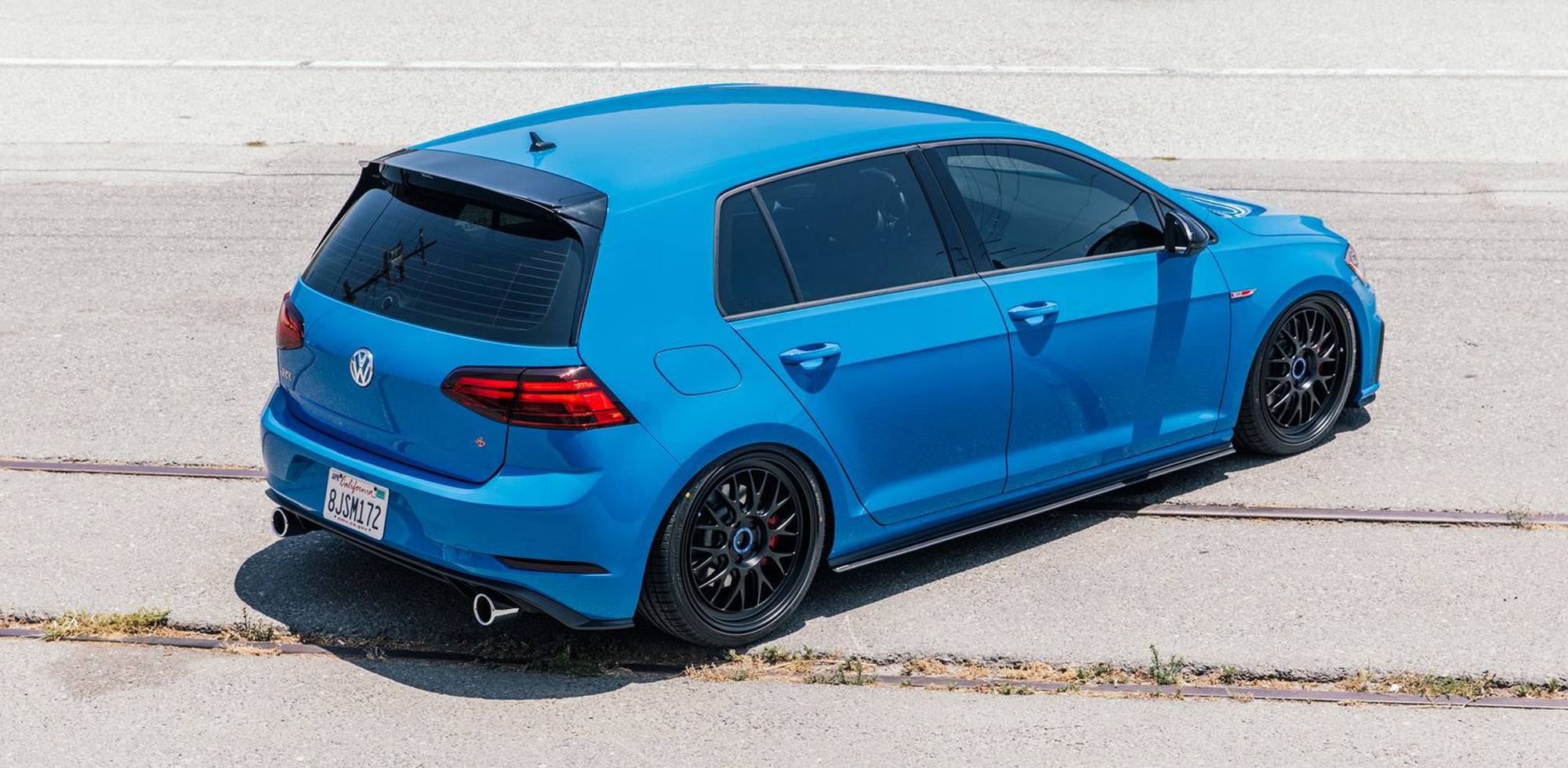 Volkswagen Golf R MK7 fitted with black fifteen52 Holeshot RSR wheels