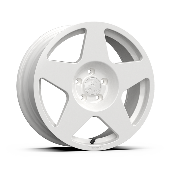 Rally Sport Tarmac - Rally White | Fifteen52 | Cast Wheels Rally Sport Tarmac - Rally White | Fifteen52 | Cast Wheels